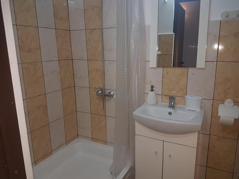 Cazare Eforie Nord, Plaja Acapulco, Garsoniere Four Studios, Bucatarie Comuna, Baie Proprie, Etaj 4, Fara Lift Eksteriør billede