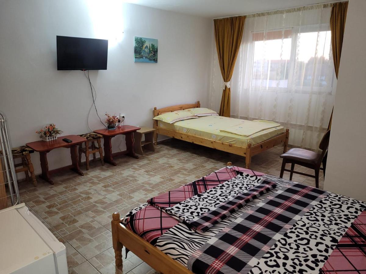 Cazare Eforie Nord, Plaja Acapulco, Garsoniere Four Studios, Bucatarie Comuna, Baie Proprie, Etaj 4, Fara Lift Eksteriør billede